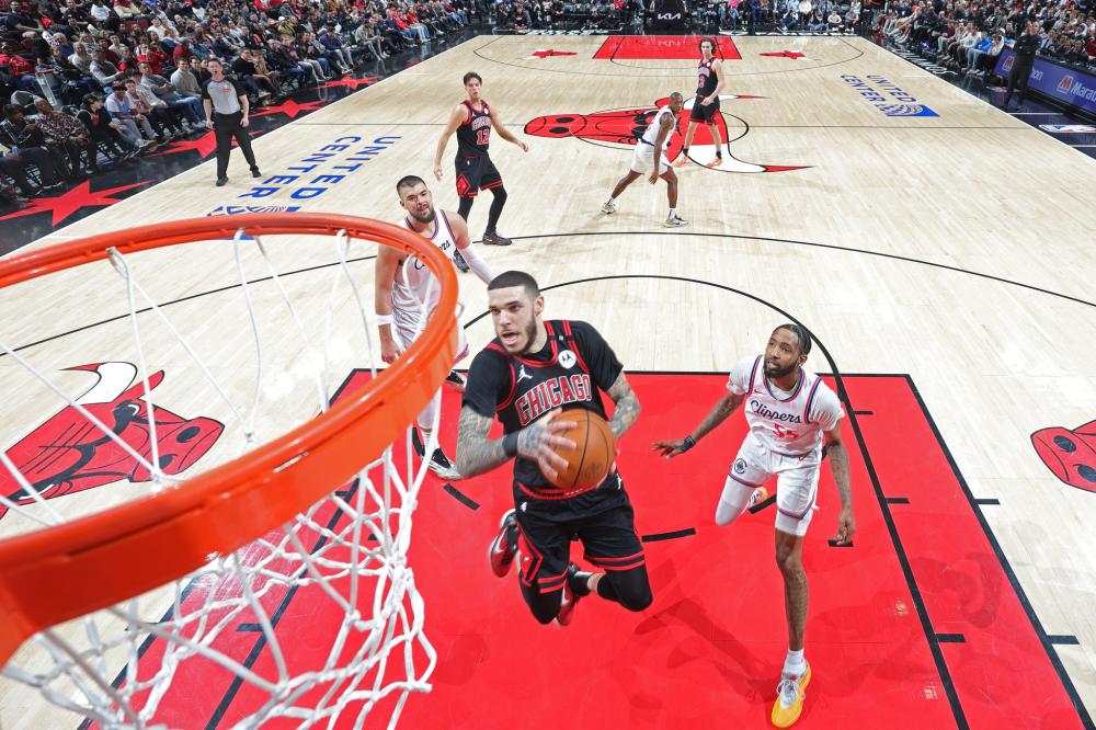 小小的她或 小小的她或