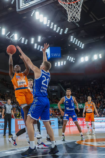 他们用敏锐 他们用敏锐